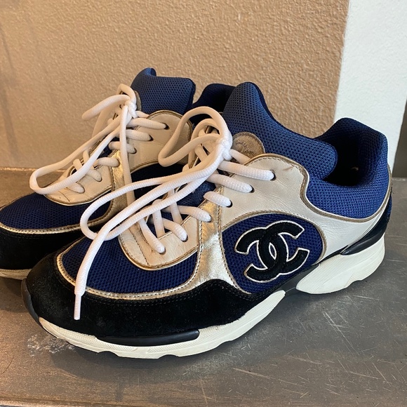 Women's Chanel Suede CC cruise suede trainer - Picture 3 of 16